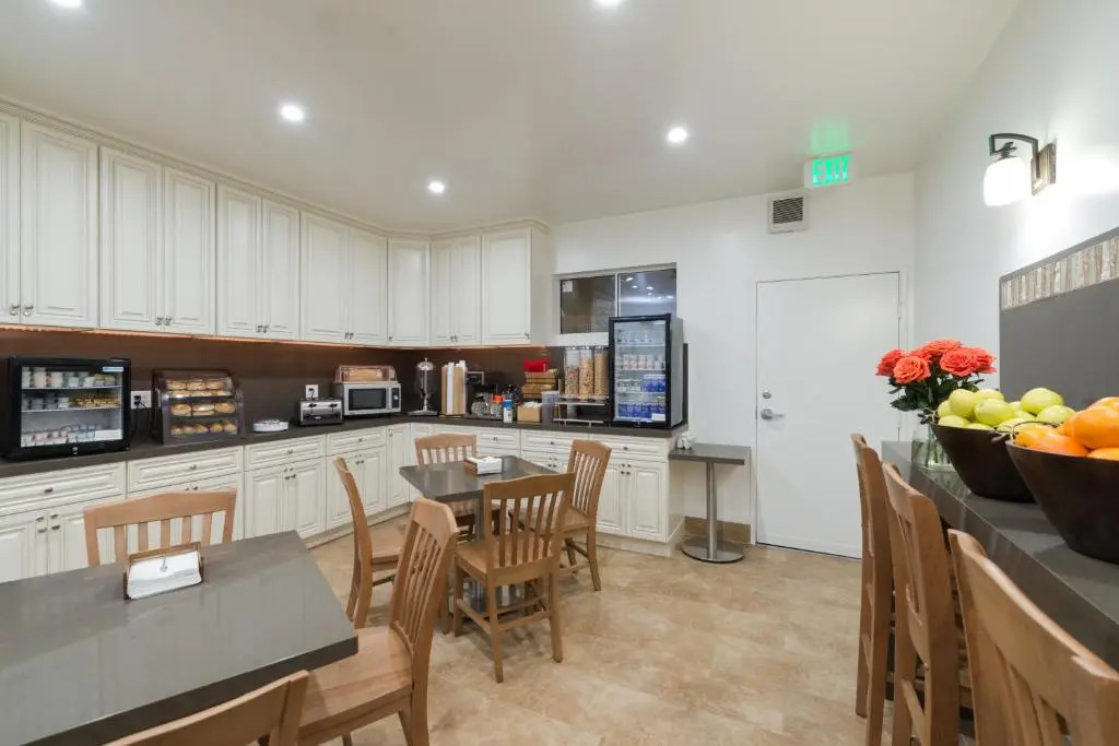 Colony Inn - North Hollywood - Hotel Near Universal Studios
