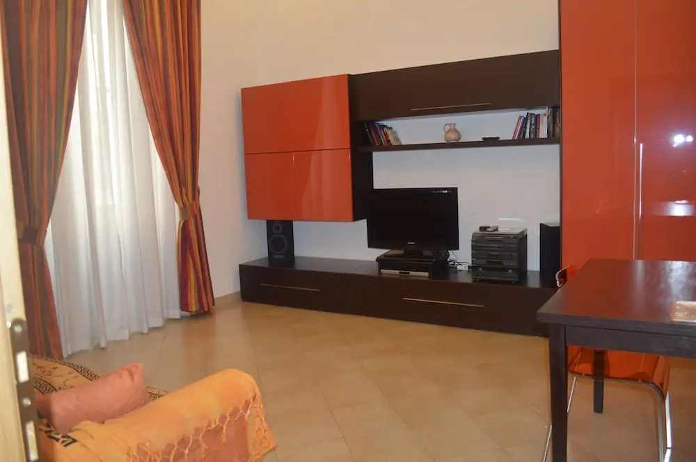 Manara House