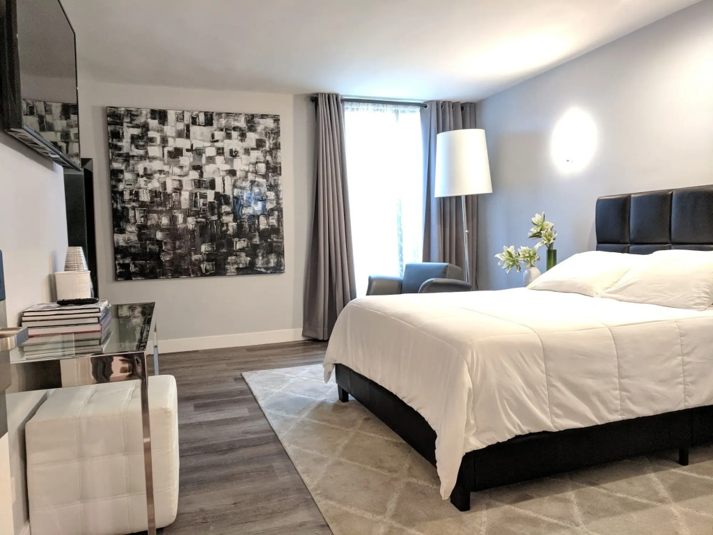 Park Plaza Lodge