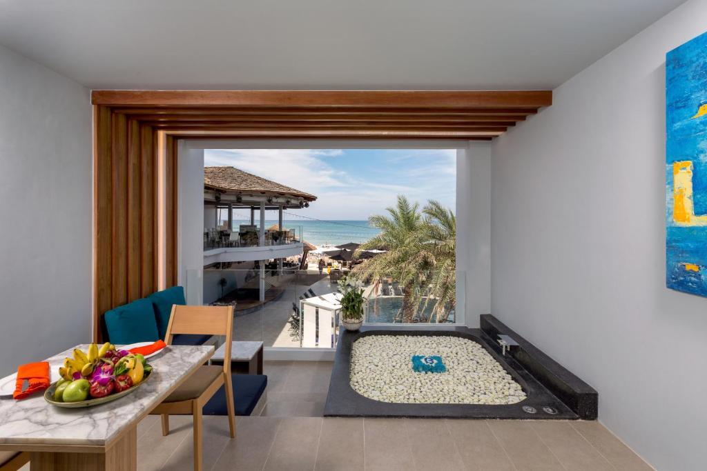 Kudo Hotel & Beach Club (Adults Only)
