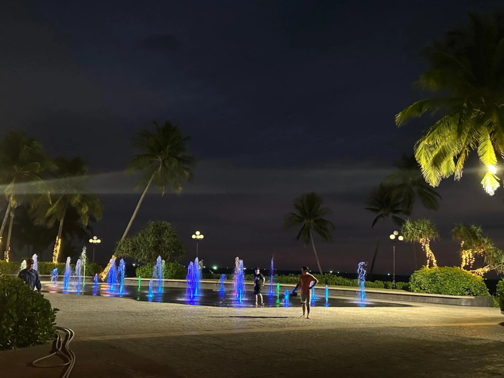 9BR West coast Phu Quoc townhouse by beach and shared swimming pools