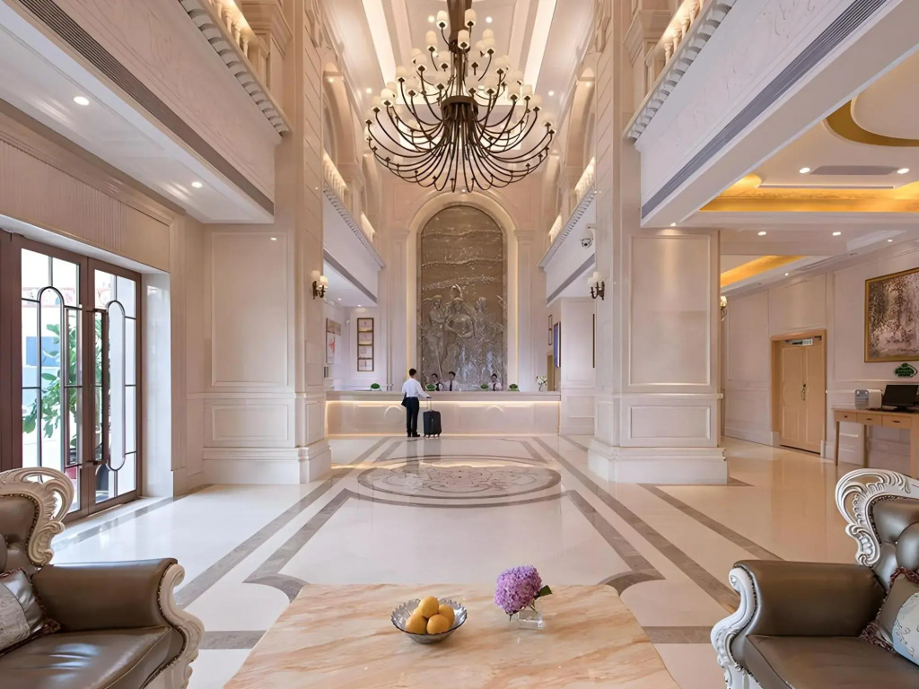 Vienna International Hotel (Nanning Jinhu Square Langxi Metro Station Branch)