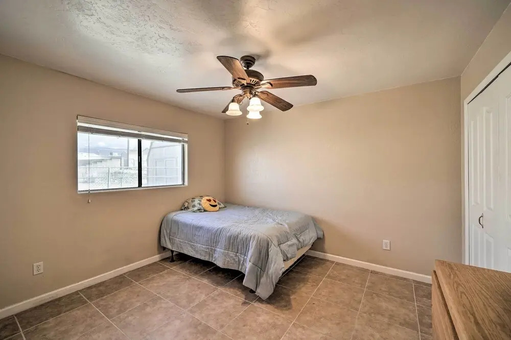 3 Mi to Lake Havasu: Home w/ Patio
