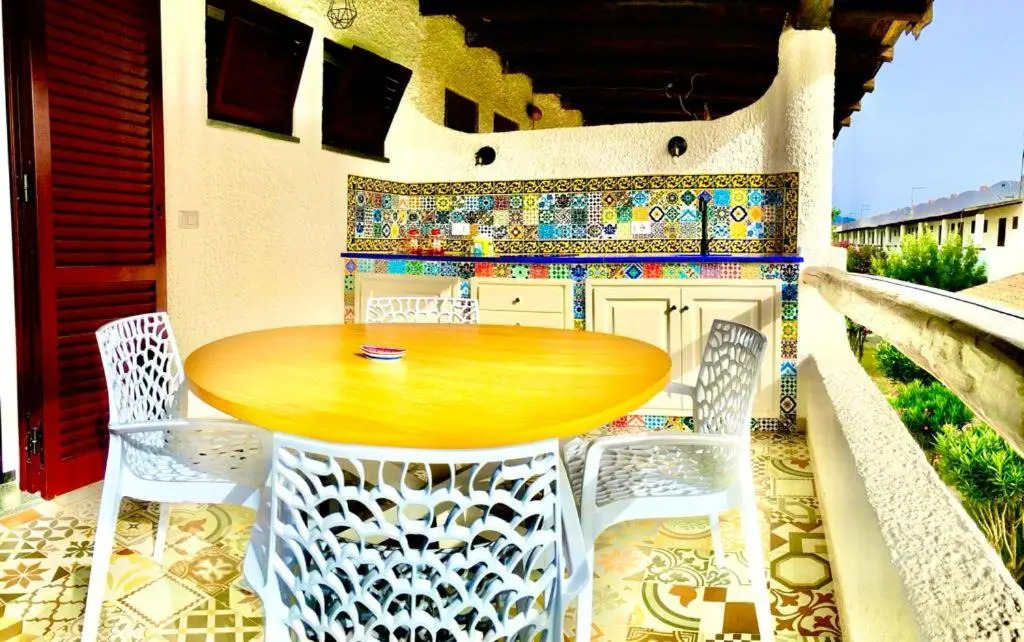 Apartment Suite residence al porto Vulcano