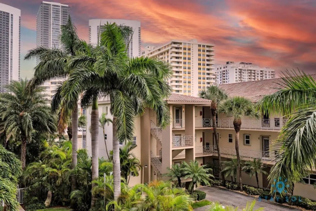 MODERN Resort Modern apartment 2 BR 2 BR POOL