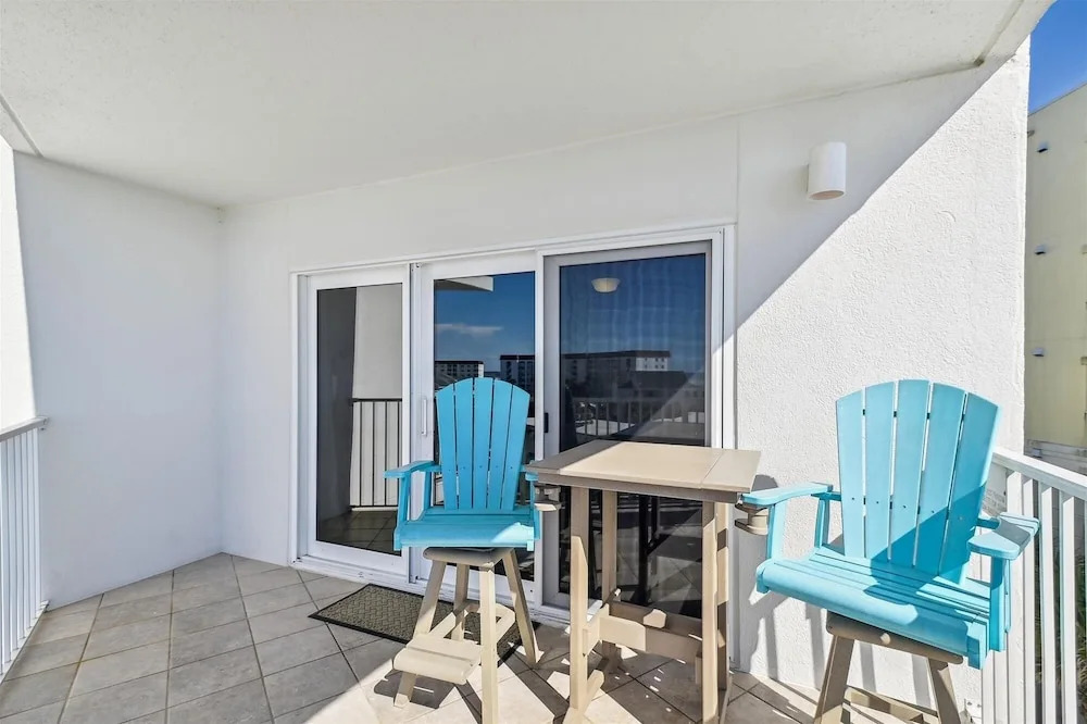 Seacrest 501A is a Gulf Front Efficiency on Okaloosa Island by RedAwning