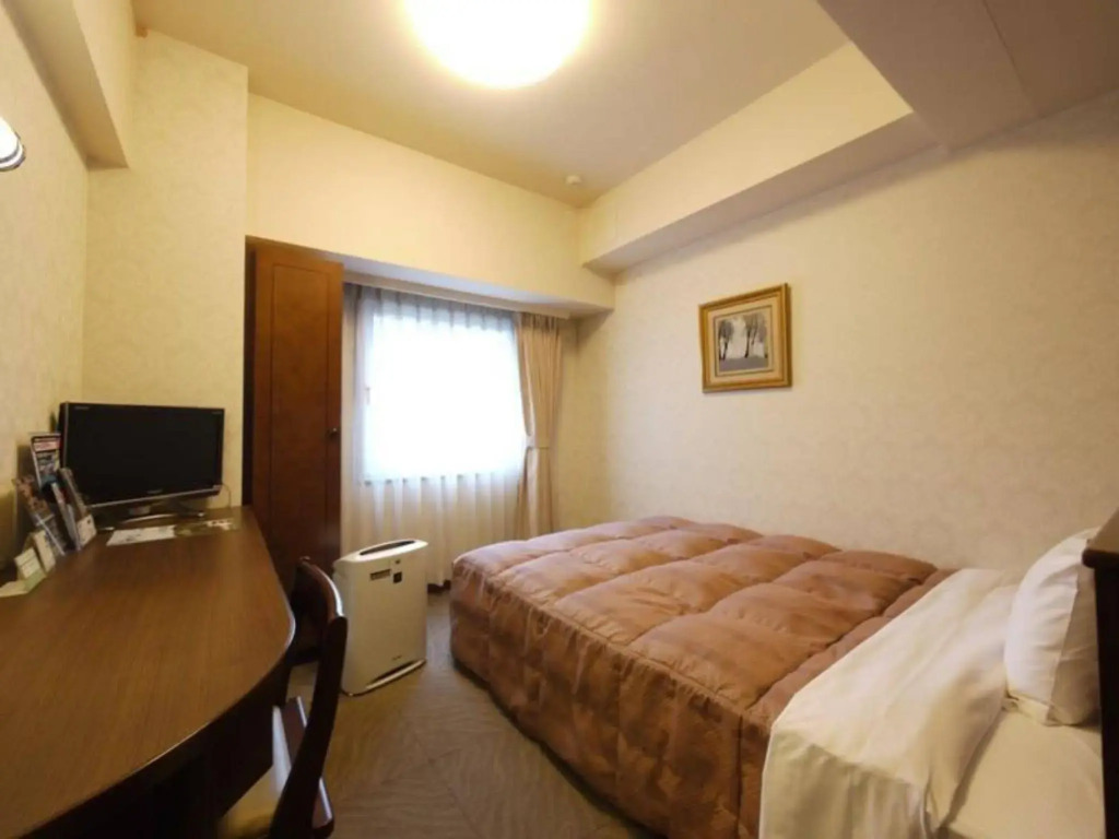 Hotel Route-Inn Yokohama Bashamichi