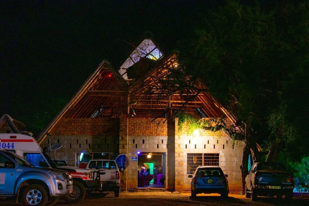 Western Sands Hotel