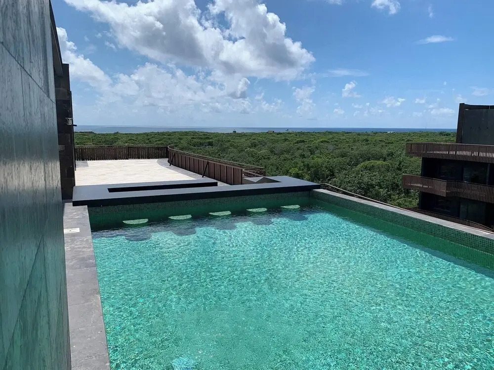 Unique Rooftop Sea View Walking to Beach The Best