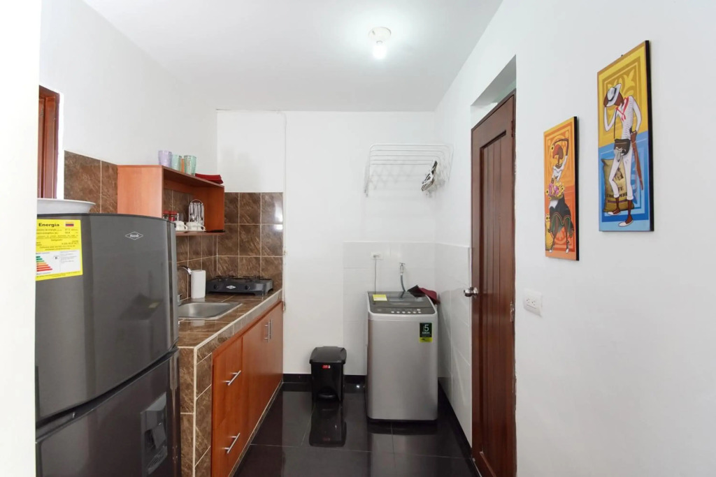 cozy apartment excellent location, air conditioning