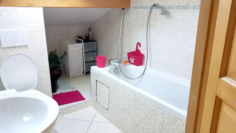 Apartment With 3 Bedrooms in Sévrier, With Wonderful Lake View, Furnished Garden and Wifi - 10 km From the Slopes