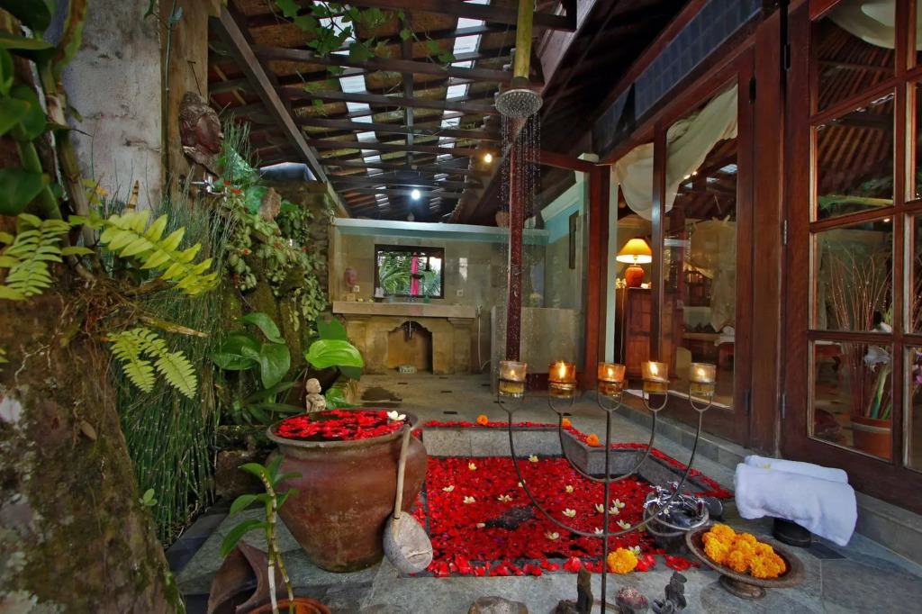 The Mahogany Villa
