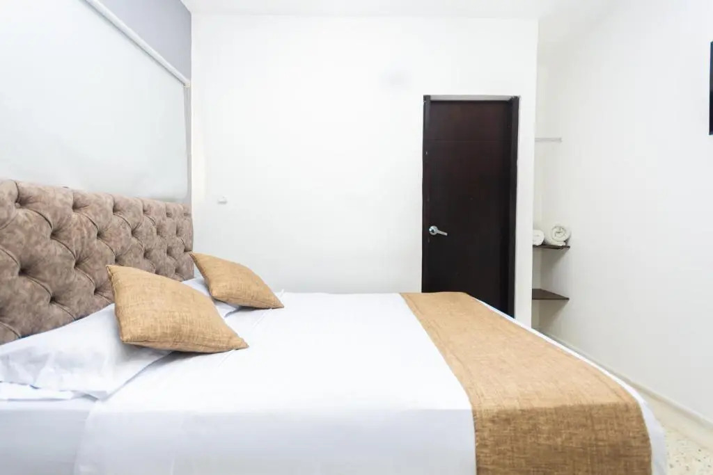 Hotel Med Suites 94
