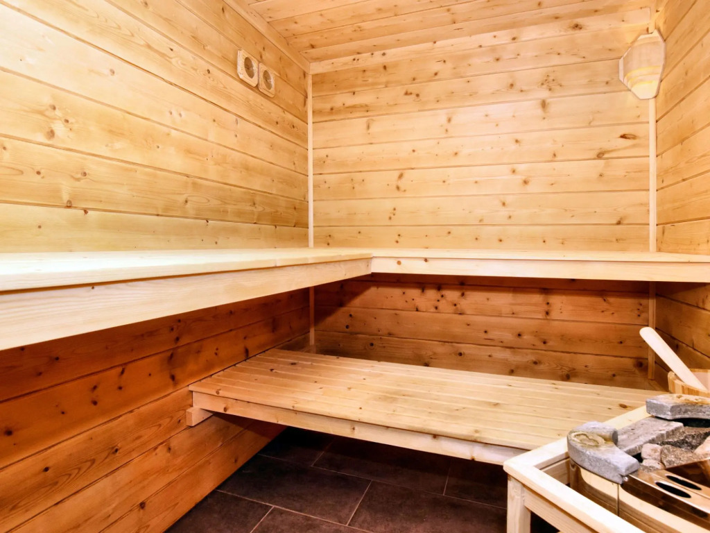 Luxurious chalet in Septon with sauna