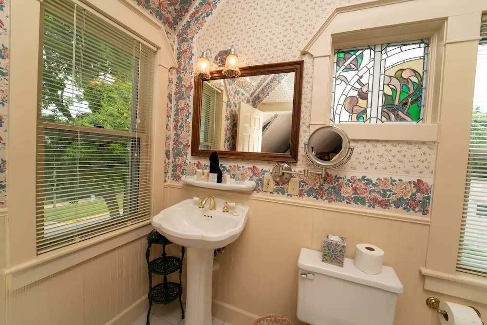 Yelton Manor Bed and Breakfast