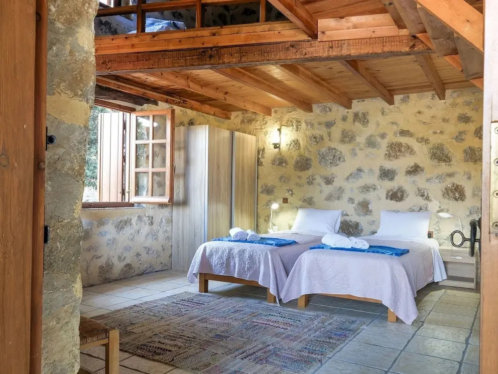 Inviting Villa In Palaiochora With Sea And Mountain Views