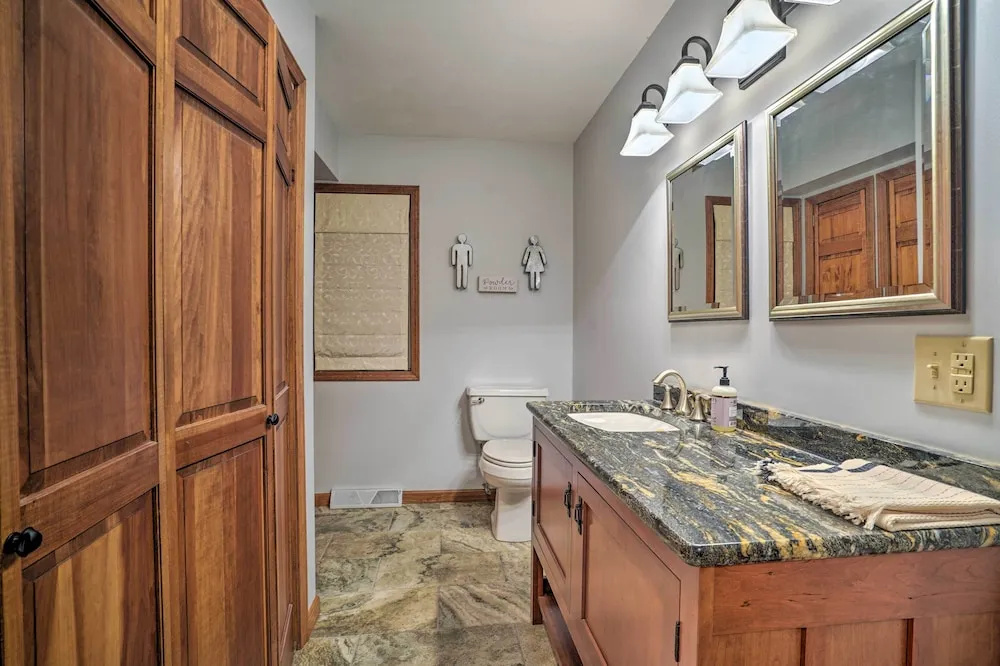 Spacious Oneida Retreat w/ Game Room
