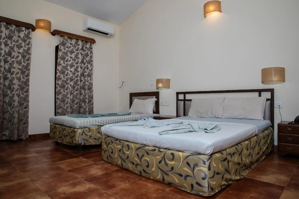 Sea Breeze Inn, Calangute Goa