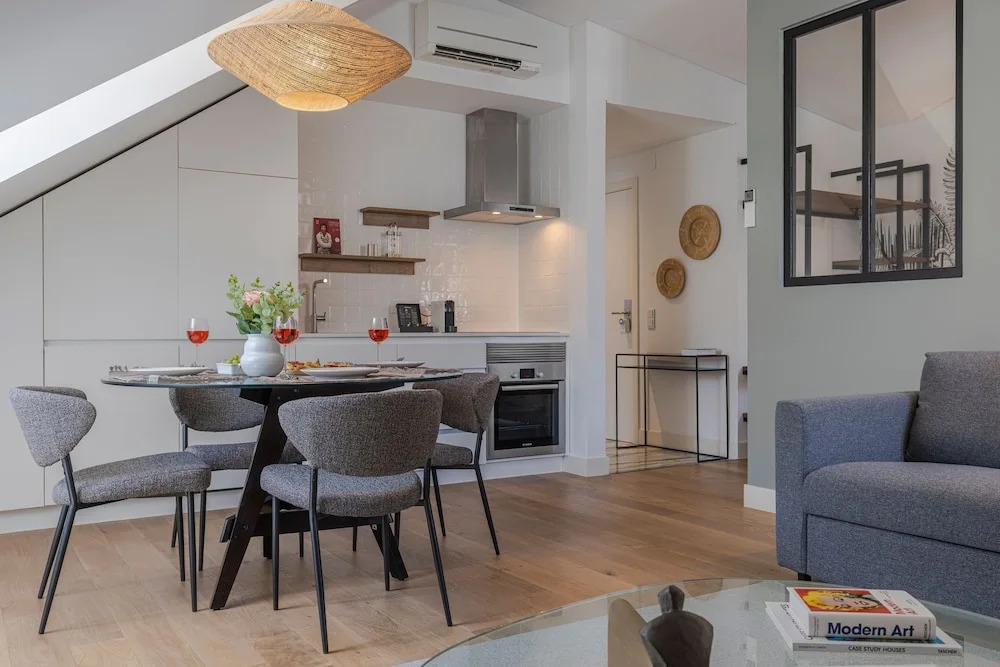 Ando Living - Augusta House