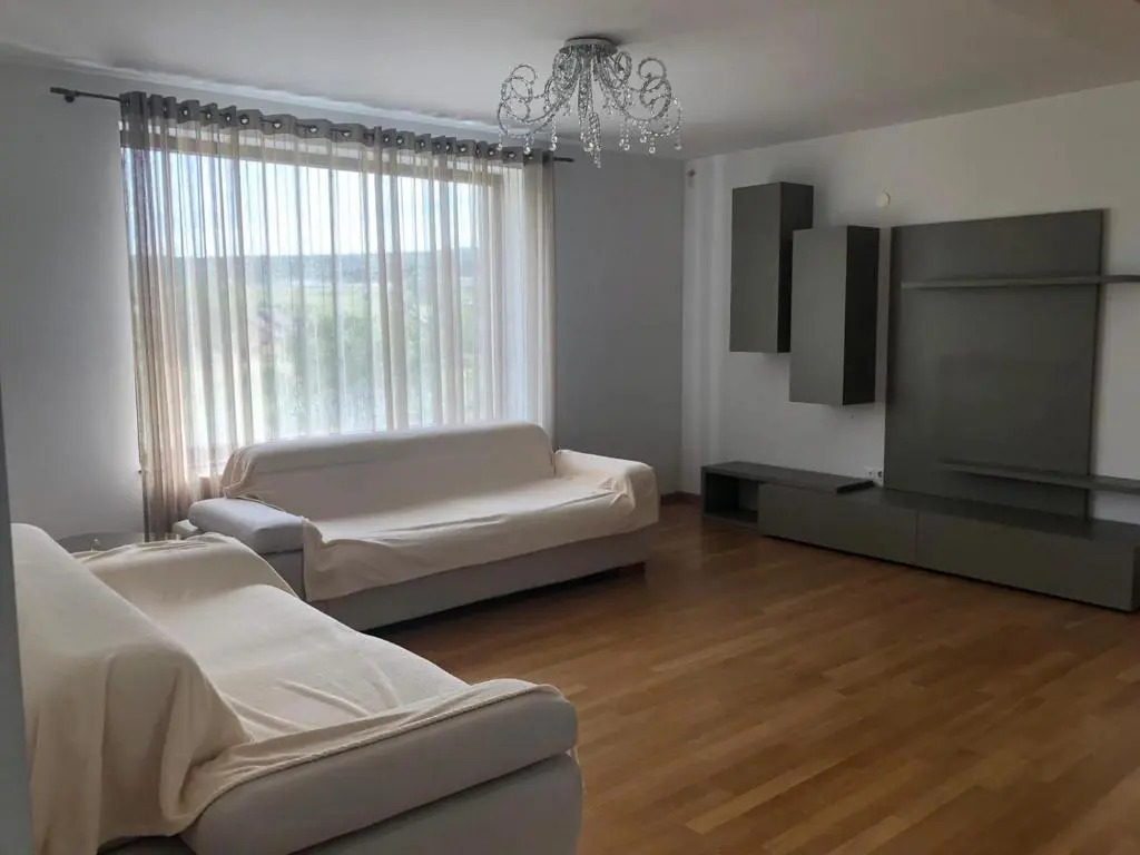 Casa moderna cu 4 dormitoare