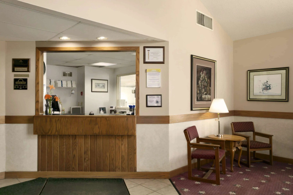 Days Inn by Wyndham Hinckley