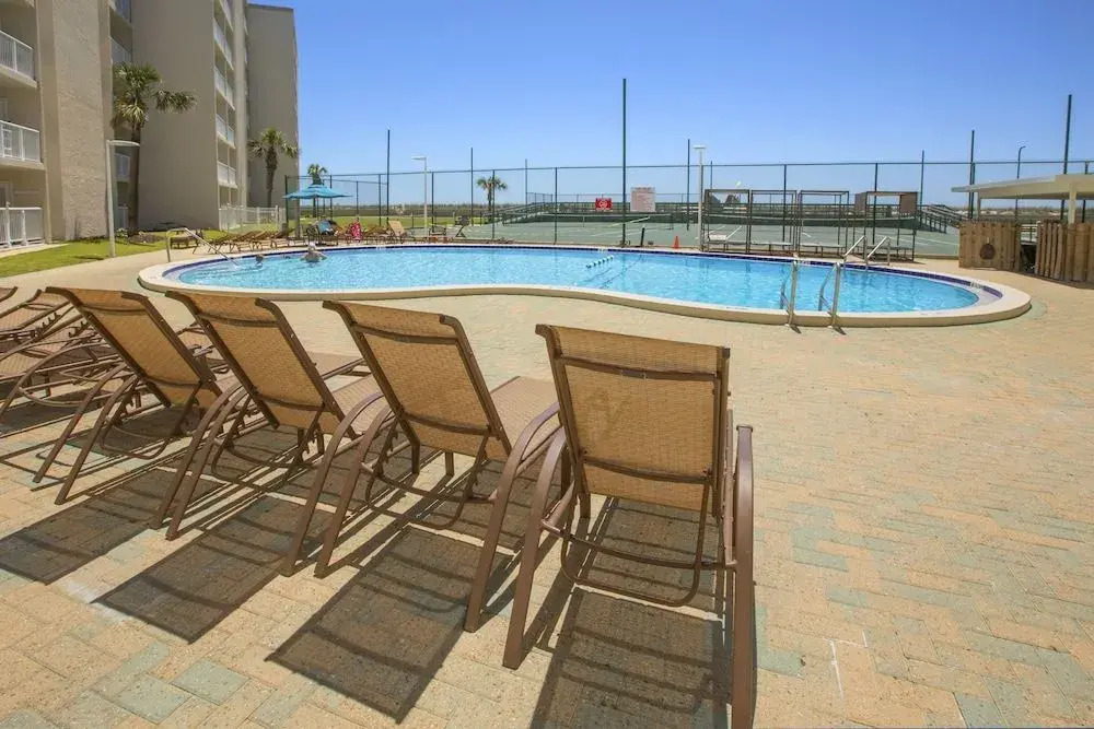 Gulf Shore Condo #308 - 2 Br condo by RedAwning