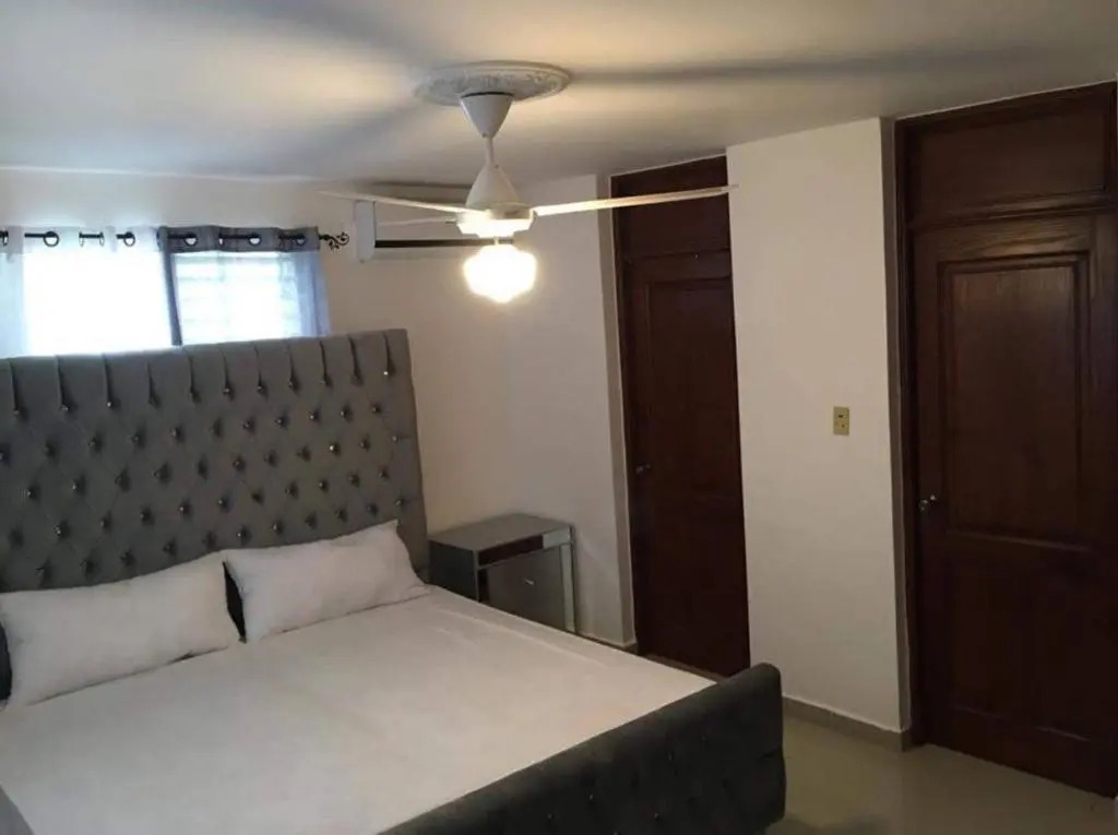 Total New!! Exclusive!! Apt At Paradise V .