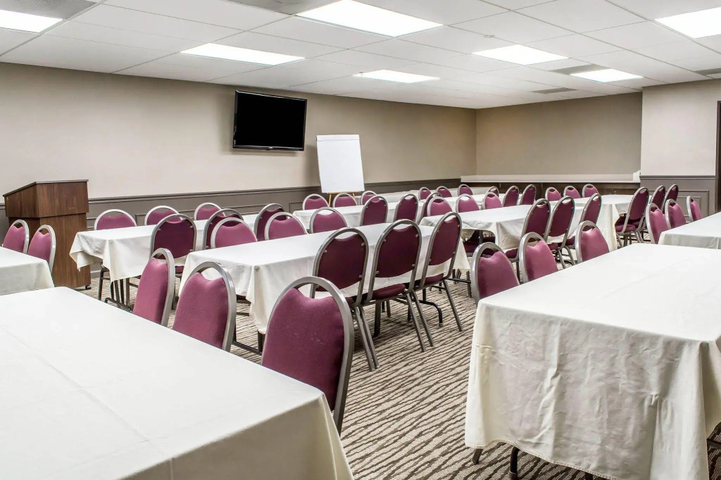 Comfort Suites Near Potomac Mills