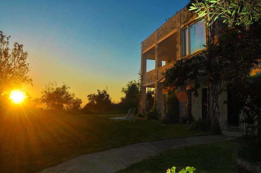 House Lemoni, Apartment A With Terrace and Balcony - Pelekas, Corfu