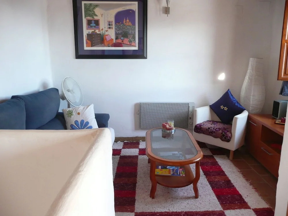 Casa Sol - traditional village house with pool and view