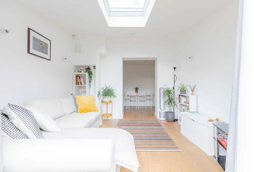Homely 2BD Flat W/private Patio Near Maida Vale!