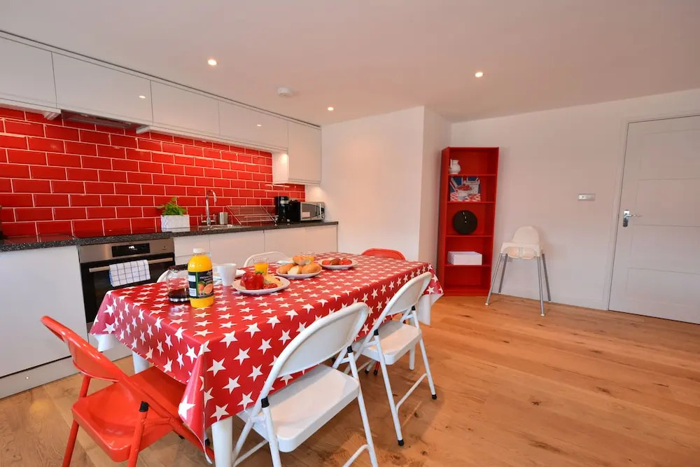 Two Bedroom Flat-Heart of London