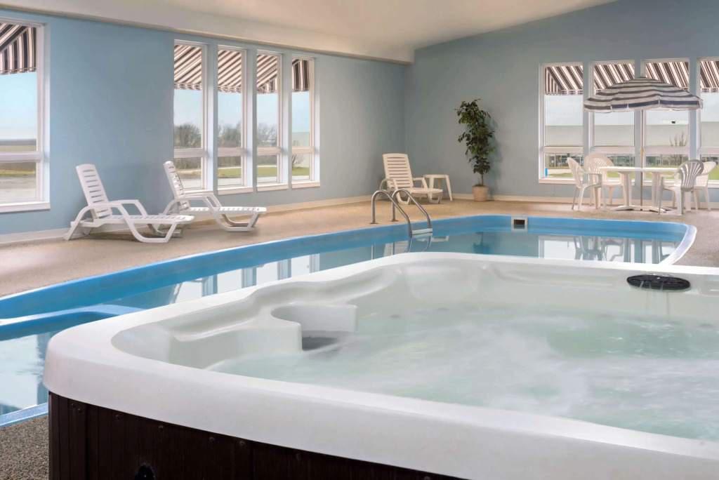 Super 8 by Wyndham Bethany MO
