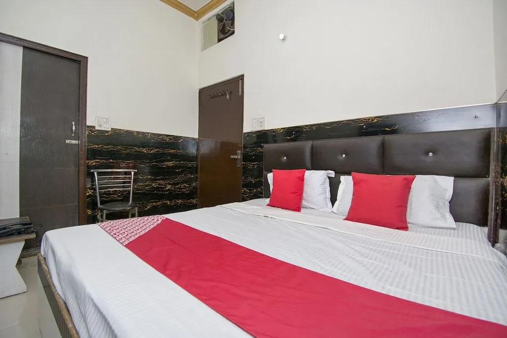 Oyo 43606 Darshan Guest House