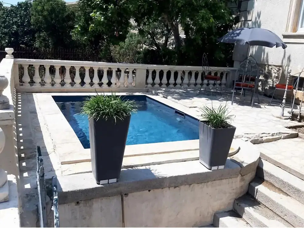 Elegant Holiday Home Near the Canal du Midi