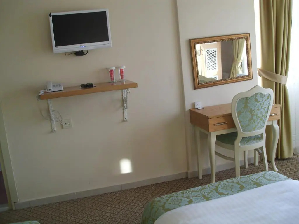 Sarıcay Rhodius  Otel
