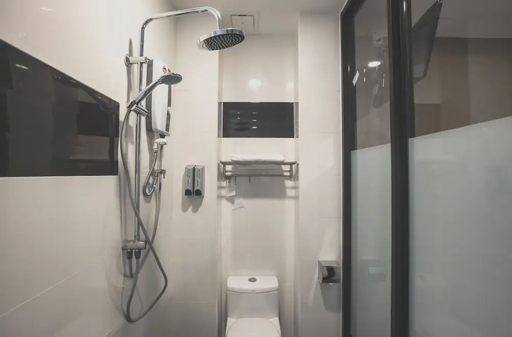 V3 Hotel & Residence Seri Alam