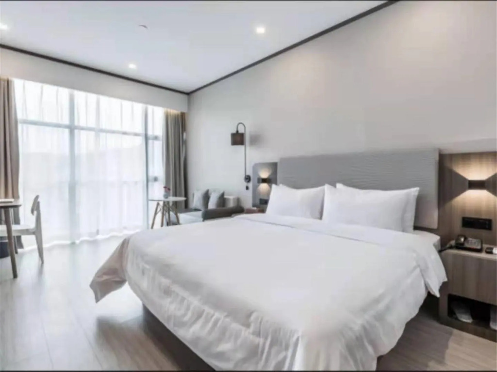 Hanting Hotel Shenzhen Huaqiang North Science Museum Subway Station