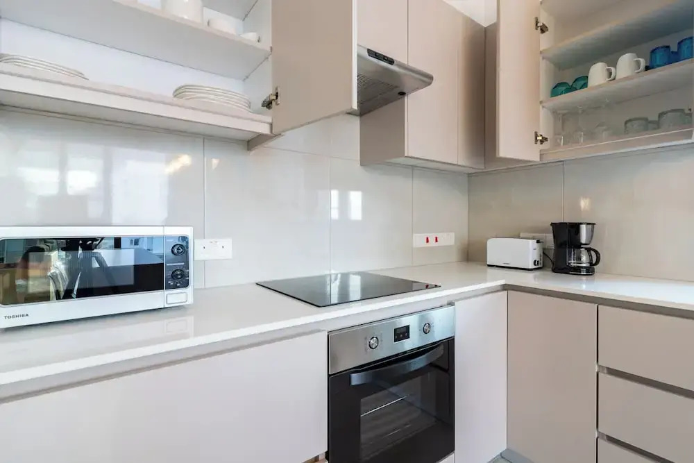 Beachcomber 2-BR Apartment in Larnaca