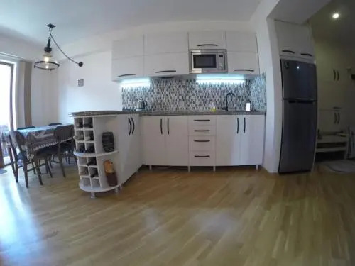 Redco 1 Apartament Gondola LIft