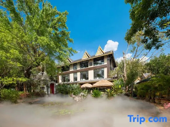 YunGuan Shunde House Resort Hotel  （Jinghong, West Shuangjing Starlight Night Market Shop)