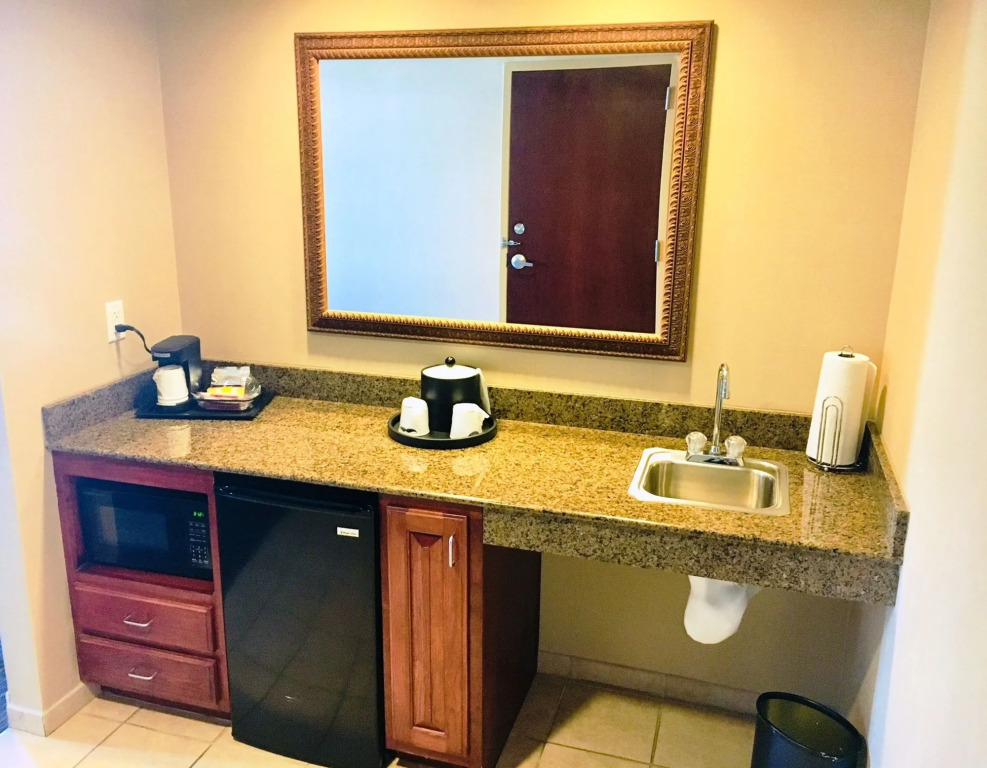 Hampton Inn & Suites Chesapeake-Battlefield Boulevard