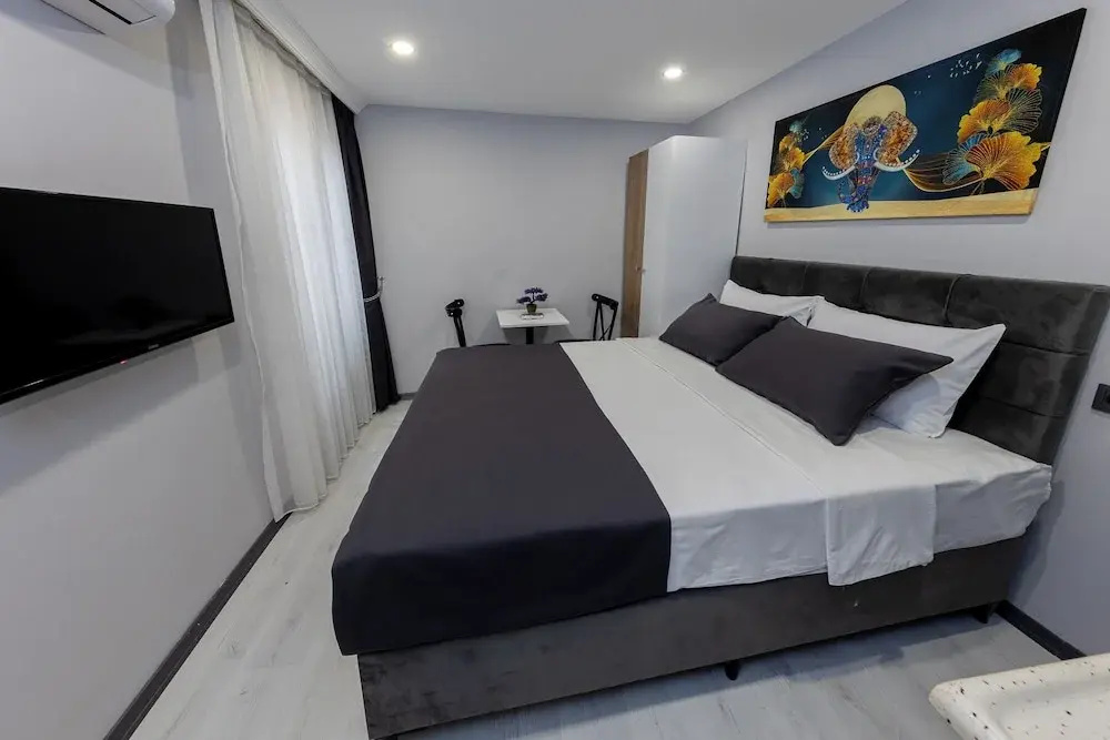 Aya Langa Guest House