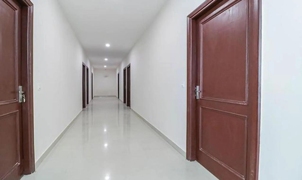 FabHotel Grand Inn