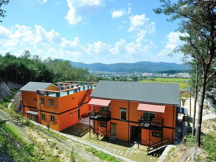 Haereul Yeoneun Pension