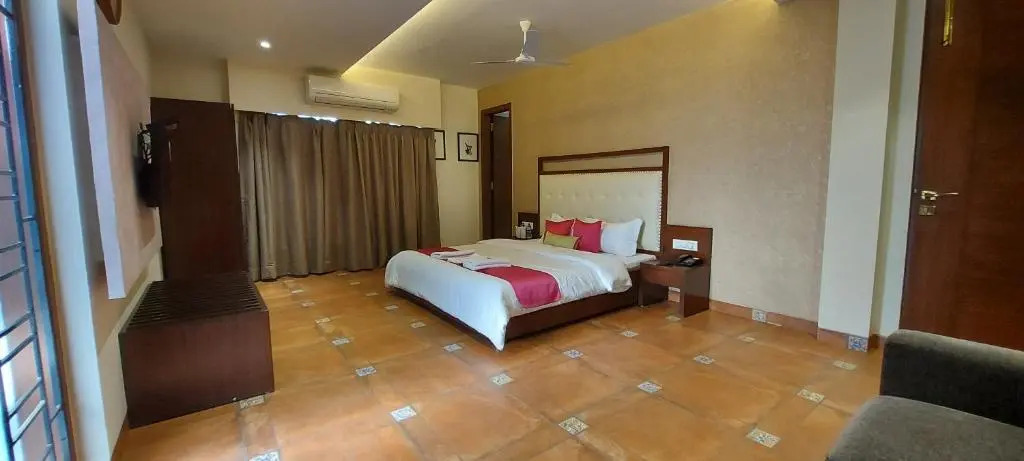 The Palm Aryan - a Boutique Hotel
