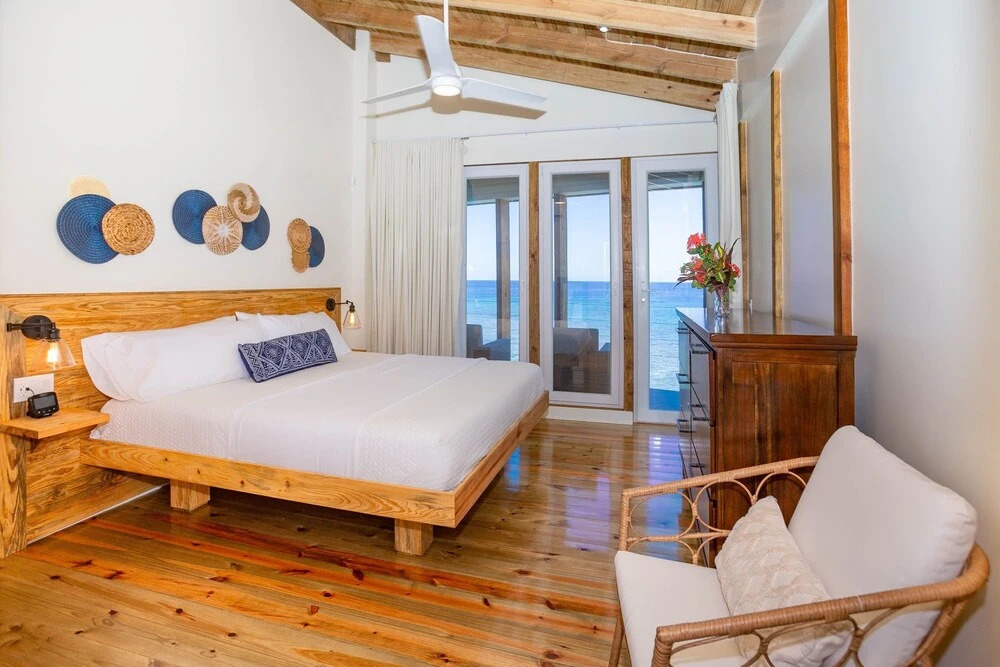 Wow! Views and more, fantastic 2 bedroom in West End - Villa Agua apts