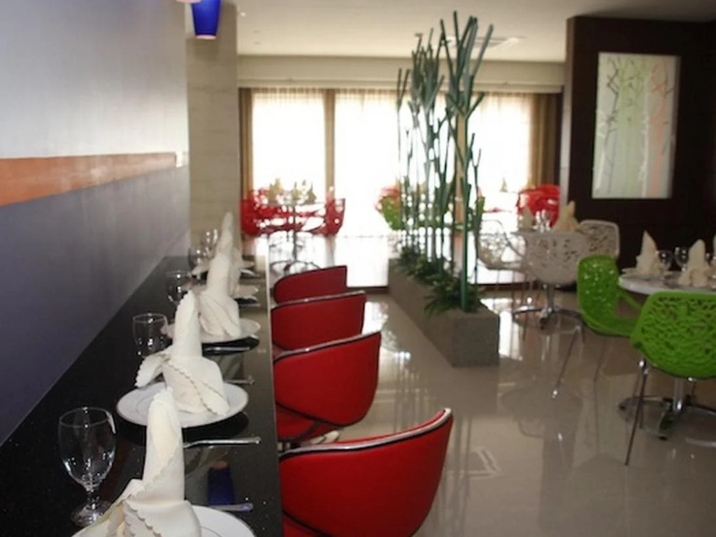 Grand Medallion Hotel