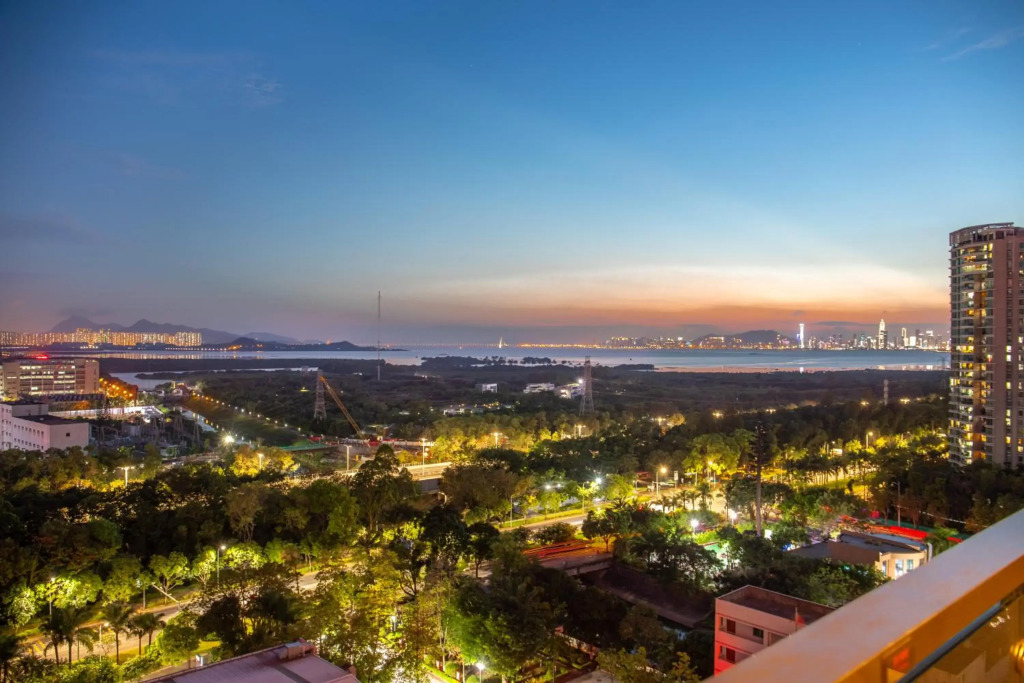 Hampton Apartments by Hilton Shenzhen Futian Mangrove Park
