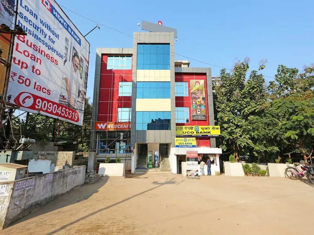 OYO 4439 Aura Inn